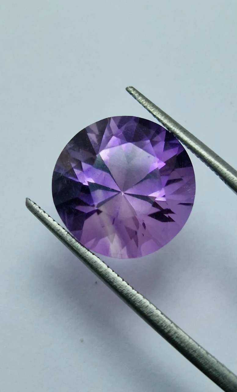 7.9ct Natural Amethyst Round Cut Loose Gemstone from Nigeria — view 3